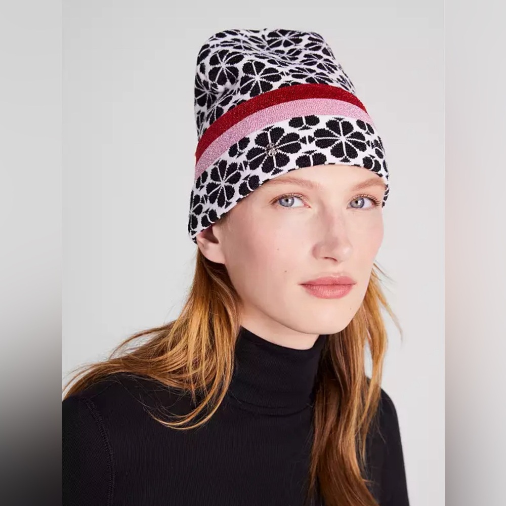 KATE SPADE 🆕 Fab Black and White Floral Print Beanie with Red/Pink Stripes. 🔥